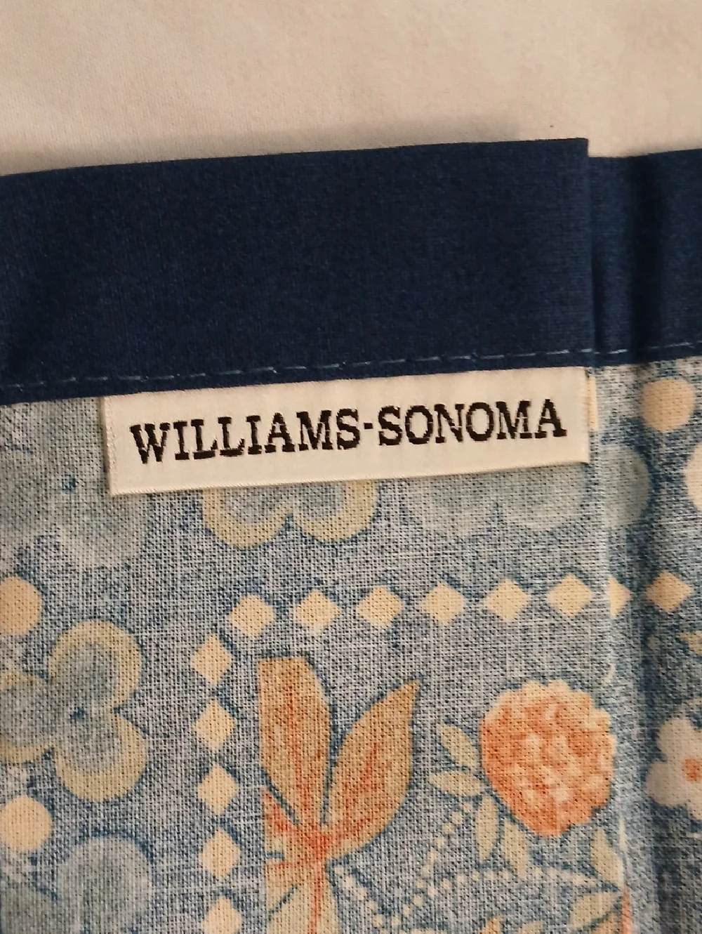 Williams Sonoma Napkin Set